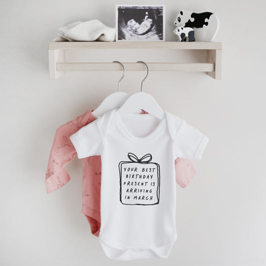 Personalised occasion baby announcement bodysuit