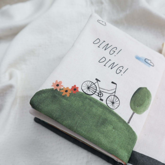 car baby soft book - paper and wool