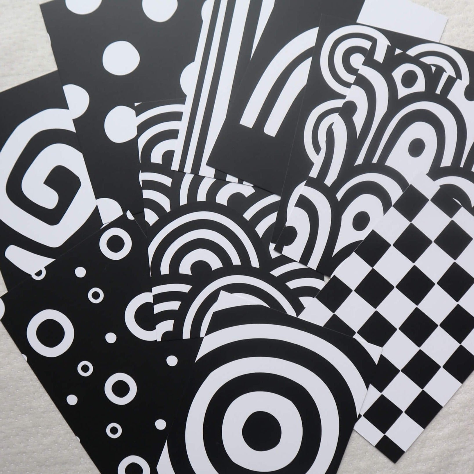 sensory flash cards - paper and wool